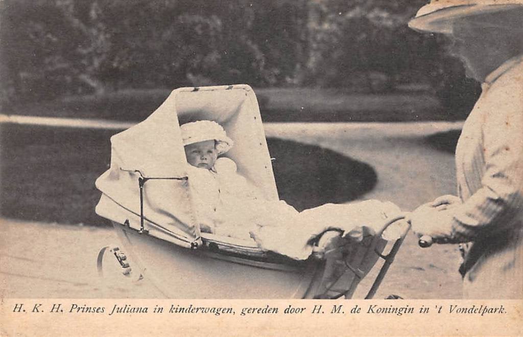 Amsterdam Prinses Juliana kinderwagen Vondelpark Koningshuis, Verzenden, Voor 1920, Ongelopen, Noord-Holland