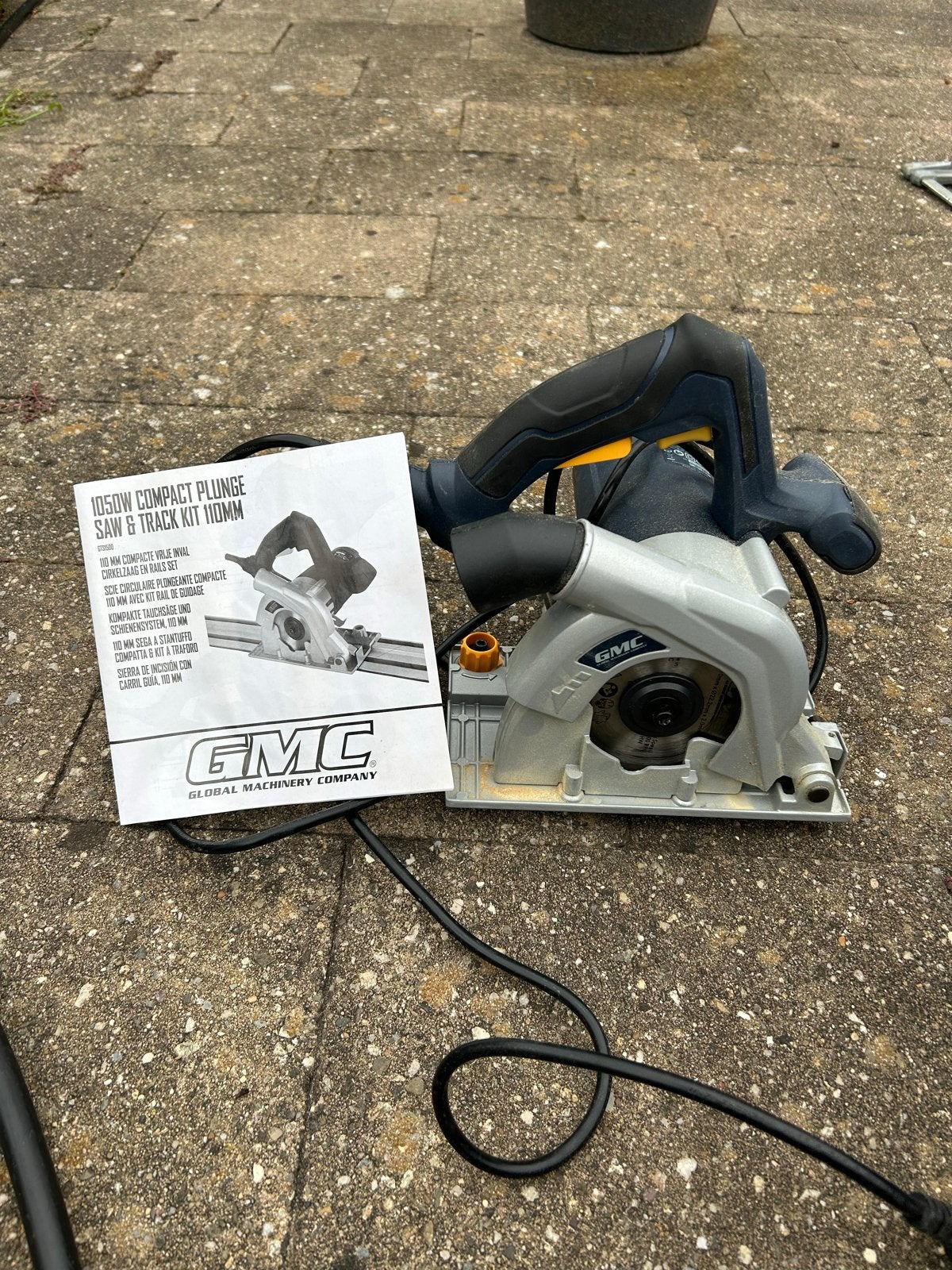GMC 1050W Compact Plunge Zaag & Track Kit 110mm, Ophalen, Gebruikt, Invalzaag, 600 tot 1200 watt