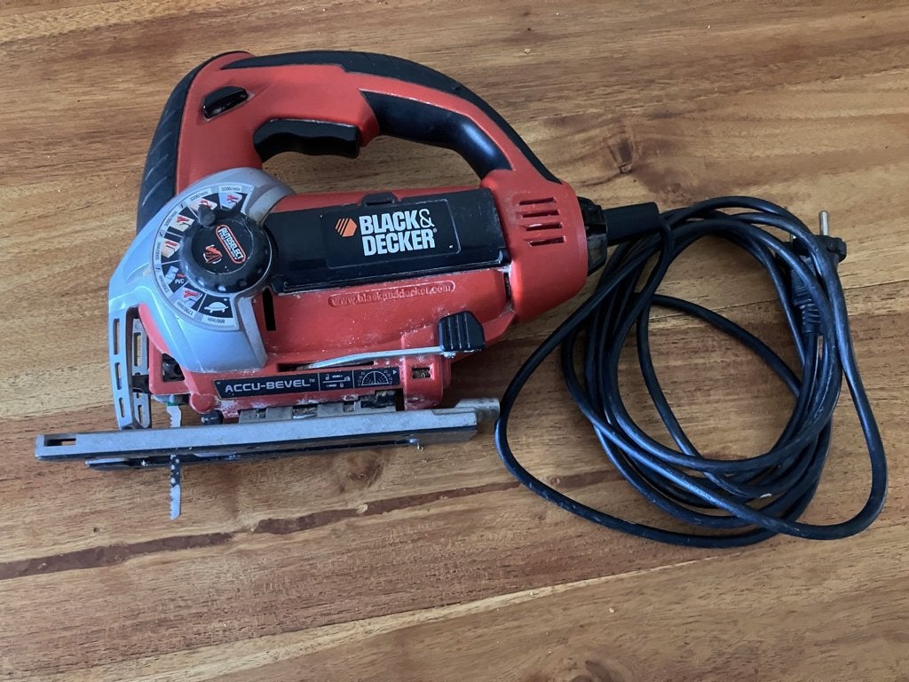 Veelzijdige Black & Decker decoupeerzaag., 600 tot 1200 watt, Ophalen of Verzenden, Decoupeerzaag, 70 mm of meer