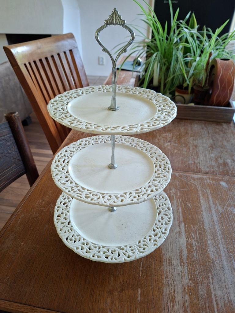 Etagere brocante stijl, Ophalen of Verzenden, Gebruikt