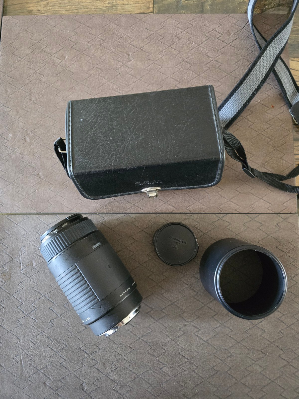 Sigma DL Zoom 75-300mm 1:4-5.6 Autofocus Lens, Ophalen of Verzenden, Gebruikt, Telelens, Zoom