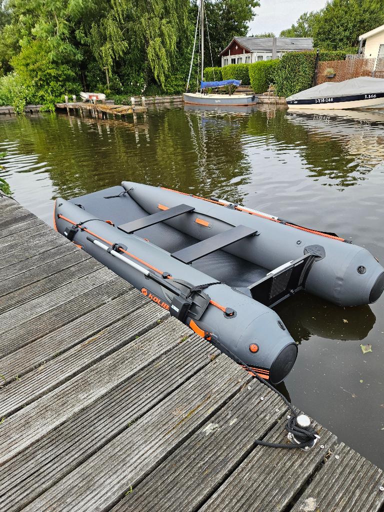 Kolibri KM-340CM Sea Cat catamaran - rubberboot 2025, Ophalen, Zo goed als nieuw