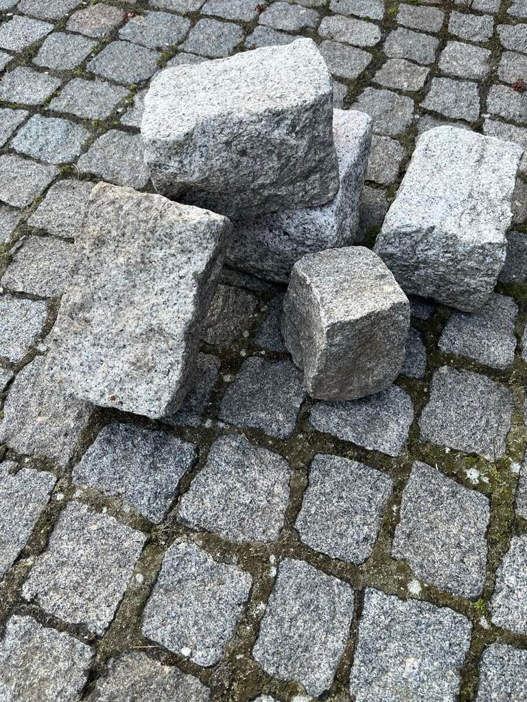 Partij granieten kasseien verschillende maten, Ophalen, Graniet, Zo goed als nieuw, Kei