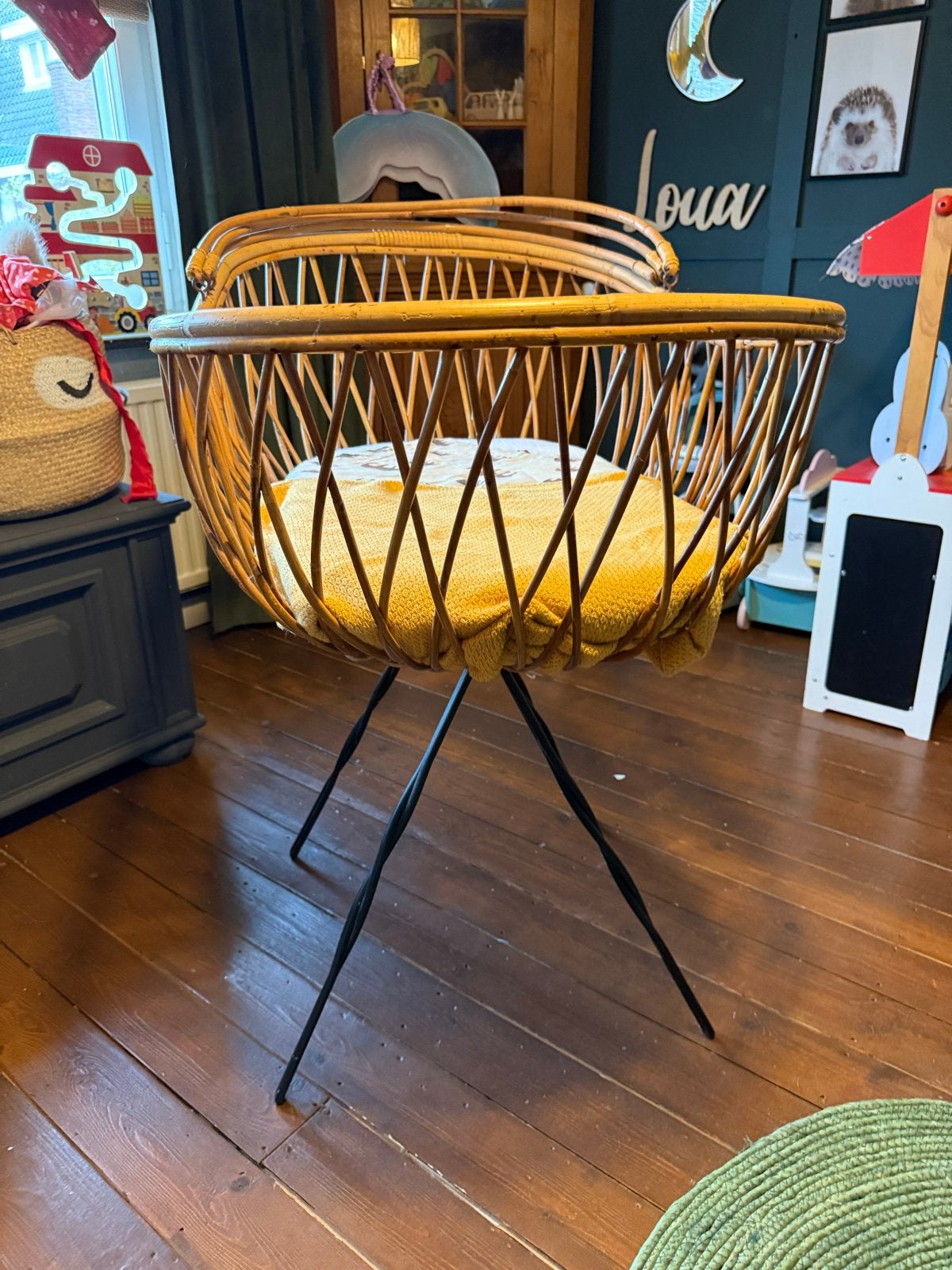 Teab: Vintage rotan wieg met metalen onderstel, Ophalen, Zo goed als nieuw, Wieg