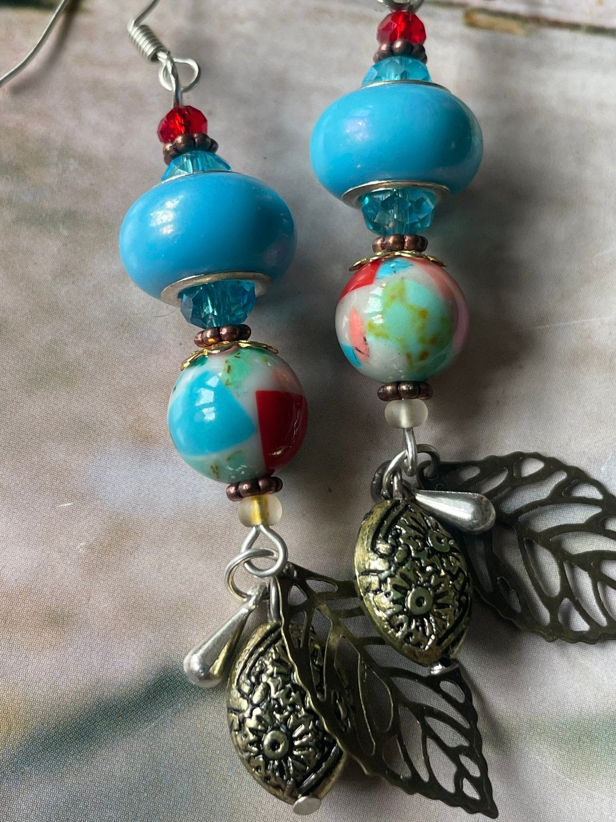 Lange lichtblauwe hangers, Sieraden, Tassen en Uiterlijk, Oorbellen, Overige materialen, Hangers, Blauw, Nieuw