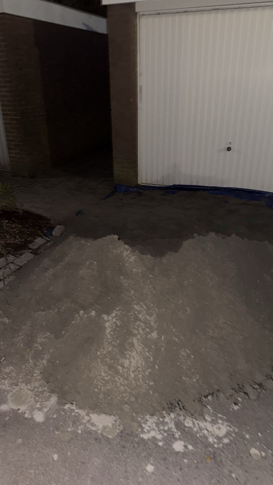 Gratis afhalen! Ongeveer 1 kuub witzand, Tuin en Terras, Zand, Ophalen, Gebruikt, Ophoogzand