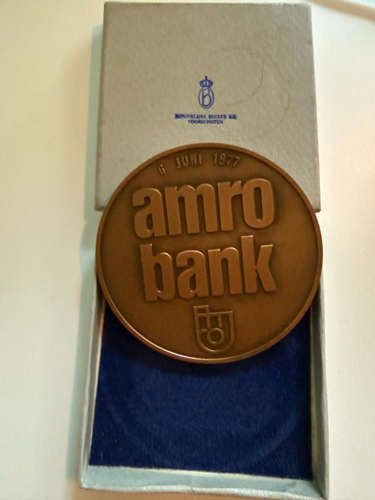 Herdenkingsmedaille Amro Bank 300 jaar - Koninklijke Begeer, Postzegels en Munten, Penningen en Medailles, Ophalen of Verzenden