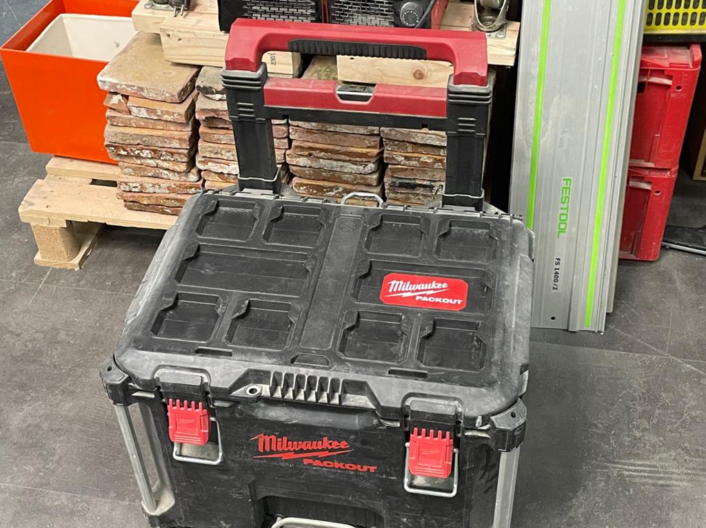 Milwaukee packout trolley basiskoffer met wielen, Ophalen, Zo goed als nieuw