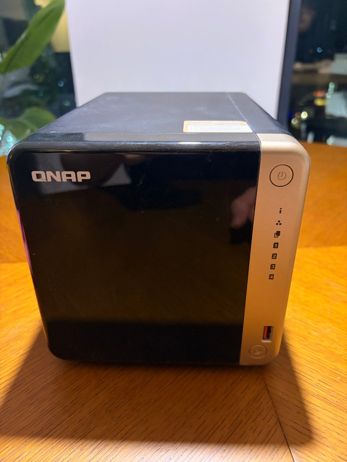 QNAP TS-464-8G NAS, Computers en Software, Ophalen, Zo goed als nieuw