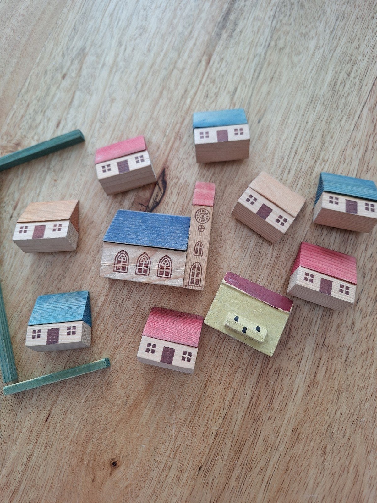 Handgemaakt houten dorpje uit het Ertsgebergte, Ophalen of Verzenden, Gebruikt, Overige typen