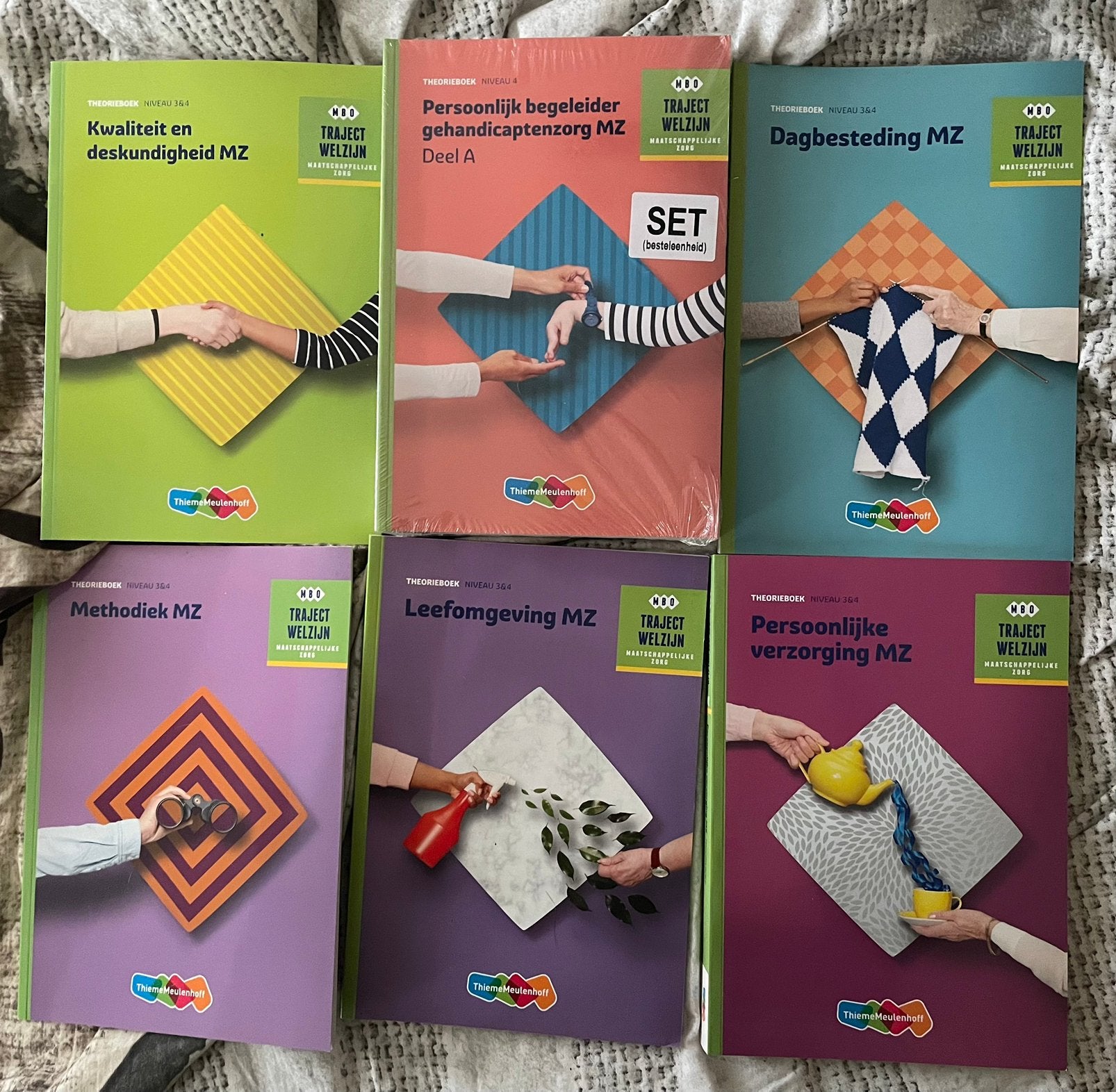 Vezorgings boeken Gratis, Ophalen, Zo goed als nieuw, Overige niveaus