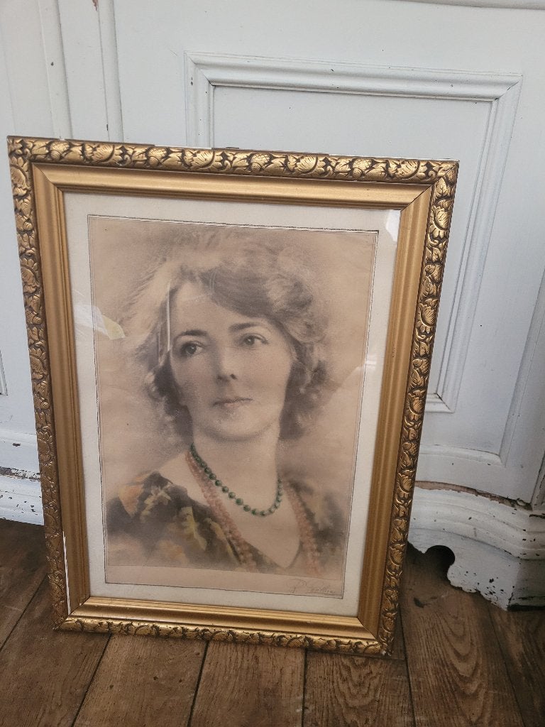 Vintage lijst met glas en getekend portret