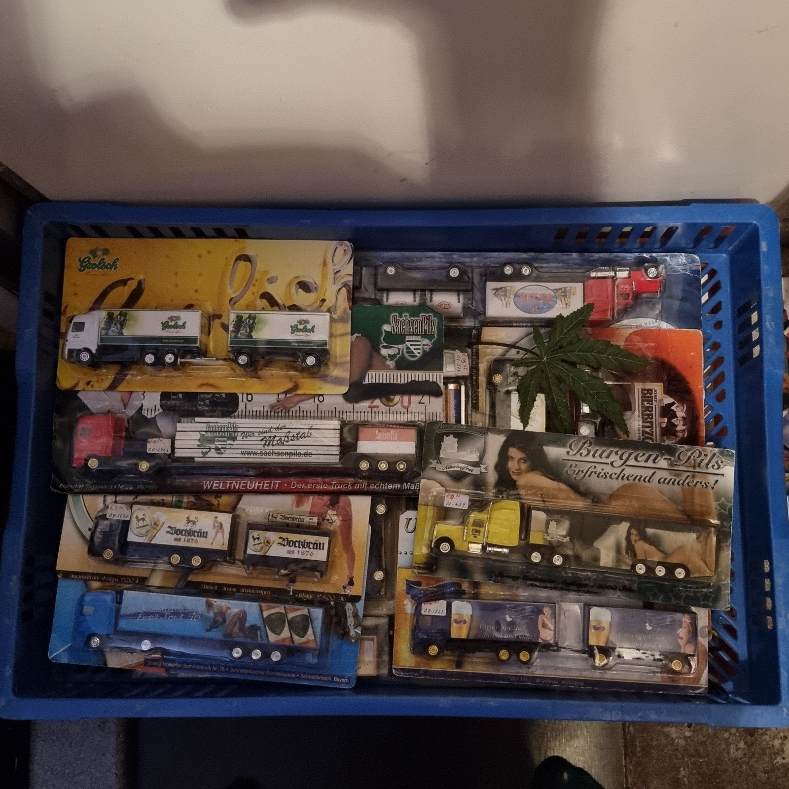 CONTAINERS EN TRUCKS DIVERS 1:87, Ophalen of Verzenden, Zo goed als nieuw, Overige merken