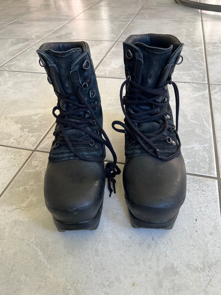 Gedragen paar Lundhags skating Shoes maat 43, Overige merken, Gebruikt, Verzenden, Overige typen