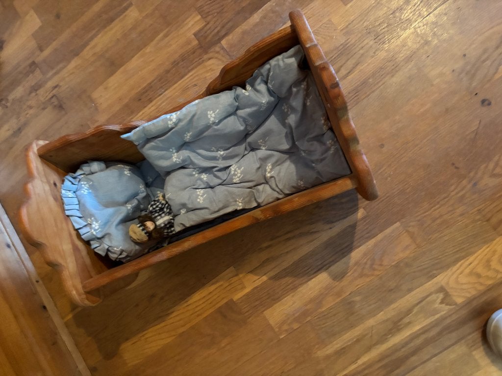 Houten poppenbed, Kinderen en Baby's, Speelgoed | Poppen, Ophalen, Gebruikt, Overige typen