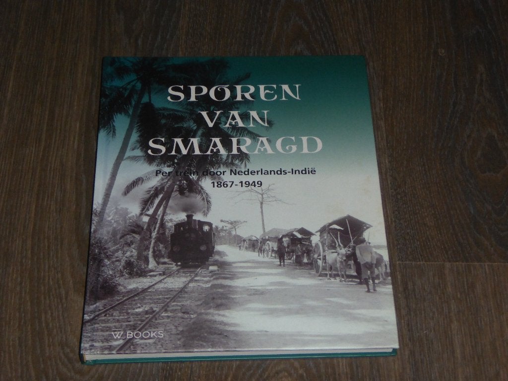 SPOREN VAN SMARAGD - Evelien Pieterse, Boeken, Ophalen of Verzenden, Zo goed als nieuw, Pieterse