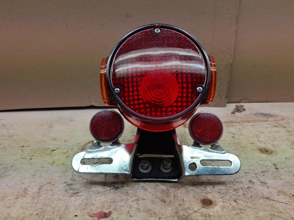 Yamaha xs650 achterlicht met steun (xs 650) oldtimer k7, Motoren, Onderdelen | Yamaha, Ophalen, Gebruikt, ., ..