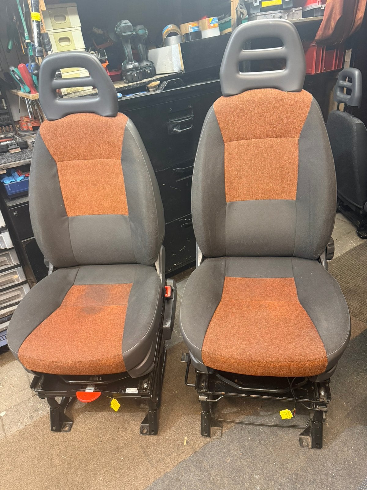 Ducato stoelen met draaiplateaus ook voor boxer en jumper, Auto-onderdelen, Interieur en Bekleding, Ophalen of Verzenden, Gebruikt