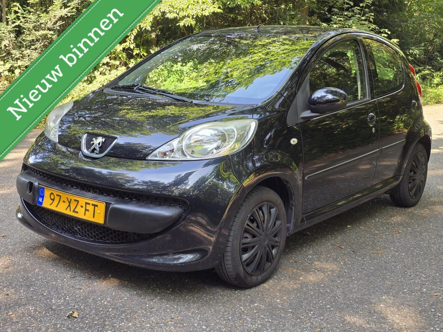 Peugeot 107 1.0-12V XS NIeuw APk, Auto's, Voorwielaandrijving, Gebruikt, 4 stoelen, Origineel Nederlands