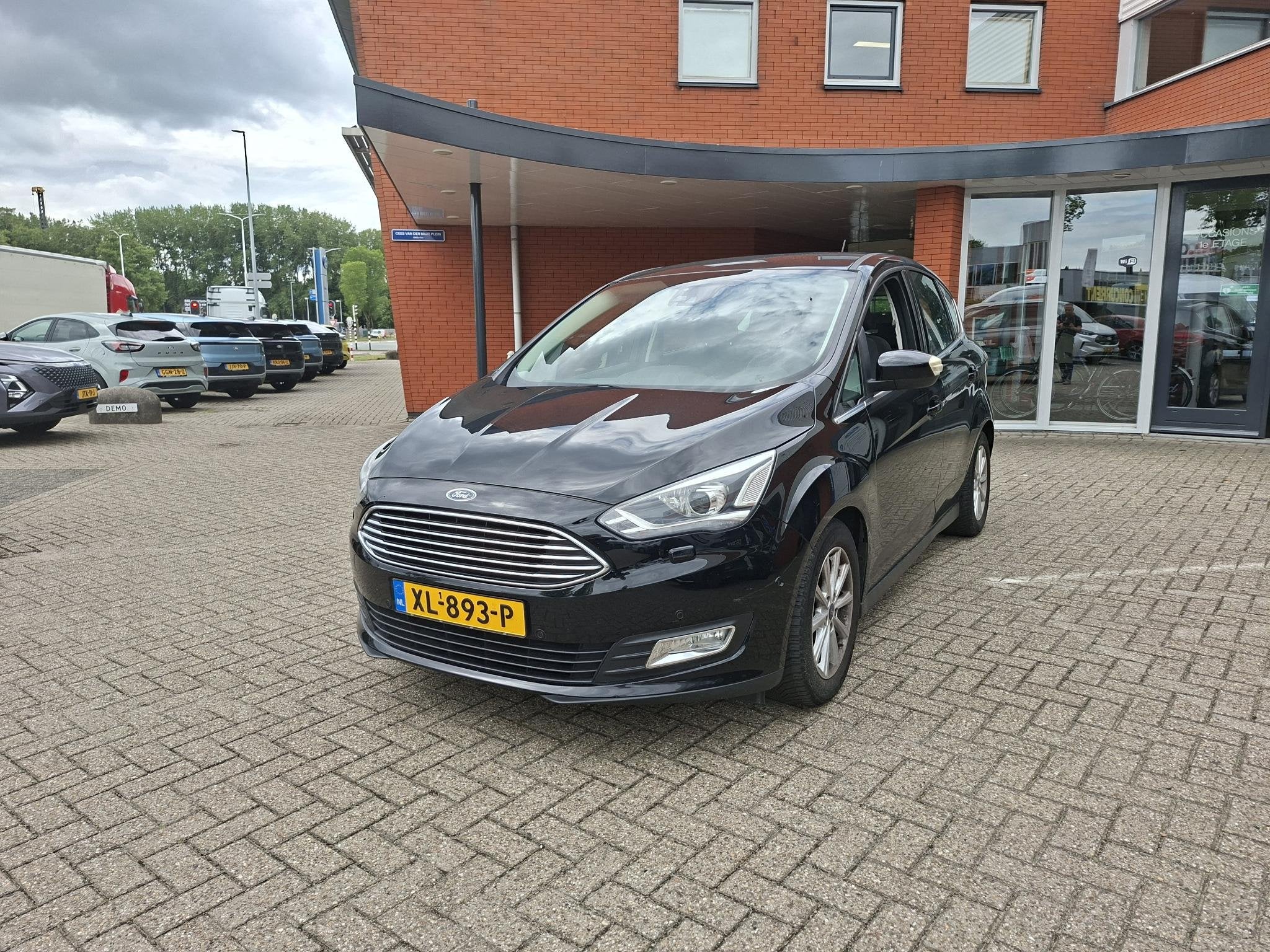 Ford C-Max 1.5 Titanium TREKHAAK / WINTERPAKKET., Auto's, Stof, Euro 6, 4 cilinders, 150 pk