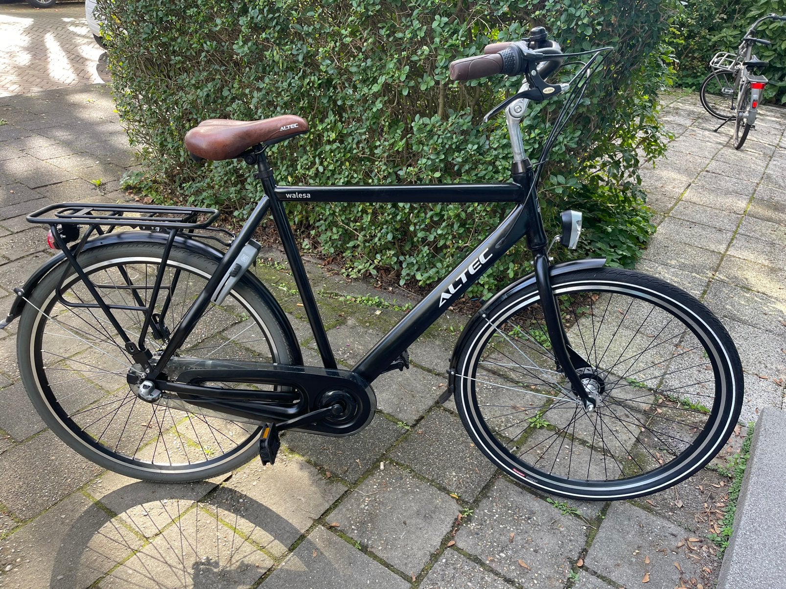 Herenfiets Altec walesa van 28 inch met 3 versnellingen., Versnellingen, Zo goed als nieuw, 61 tot 65 cm, Trommelrem