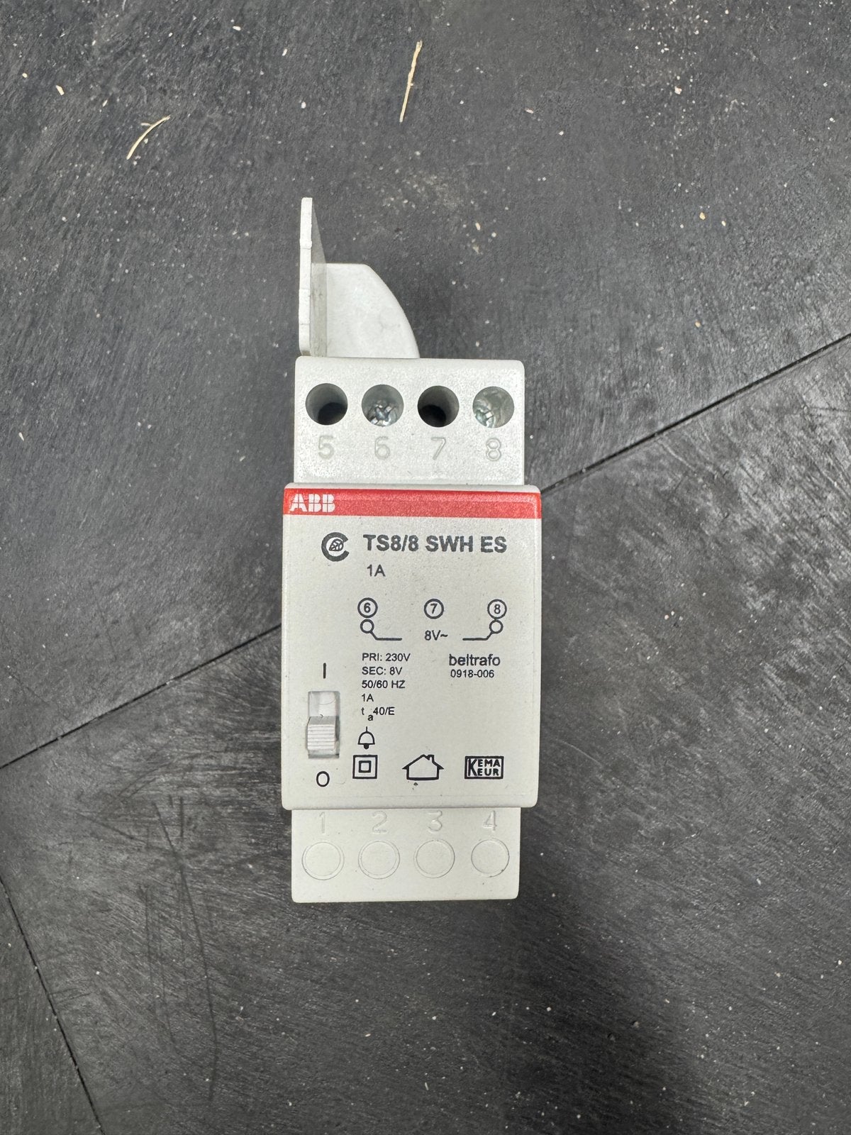 ABB TS8/8 SWH ES beltransformator 230V naar 8V – DIN rail, Hobby en Vrije tijd, Ophalen of Verzenden, Zo goed als nieuw