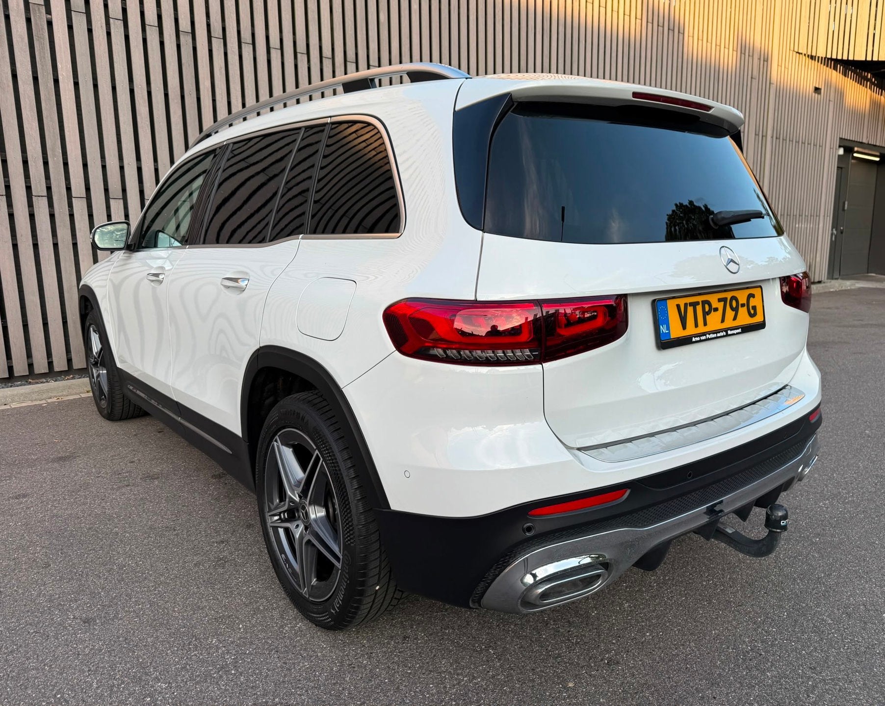 Mercedes-Benz GLB 200 D / Grijs kenteken / AMG Line, Auto's, Automaat, Gebruikt, Euro 6, 4 cilinders