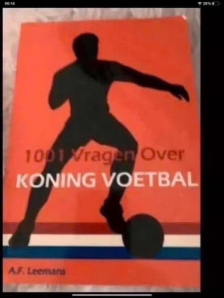 1001 Vragen Over Koning Voetbal - A.F. Leemans, Gelezen, Ophalen of Verzenden, A.F. Leemans, Overige onderwerpen