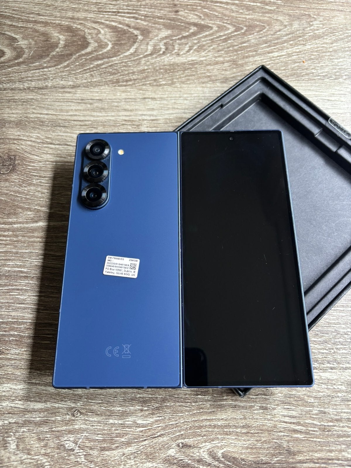 Samsung Galaxy Z Fold 6 256GB Navy