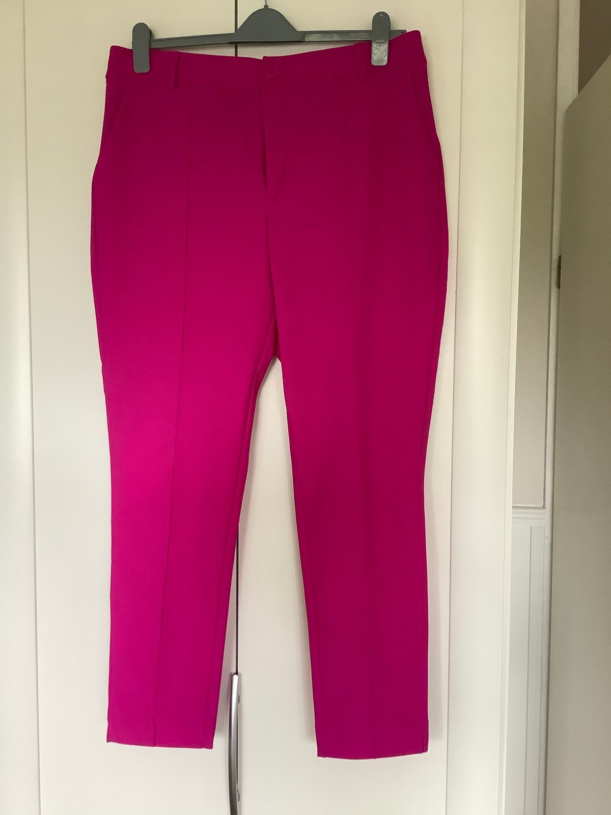 Mooie broek maat 46, Kleding | Dames, Grote Maten, Ophalen of Verzenden, Nieuw, Overige kleuren, Broek of Spijkerbroek