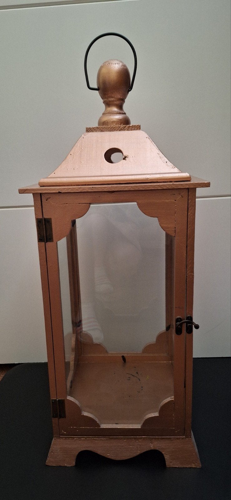 Lantaarn 80 cm
Zelf koper kleur geverfd, Huis en Inrichting, Woonaccessoires | Kandelaars en Kaarsen, Ophalen, Lantaarn
