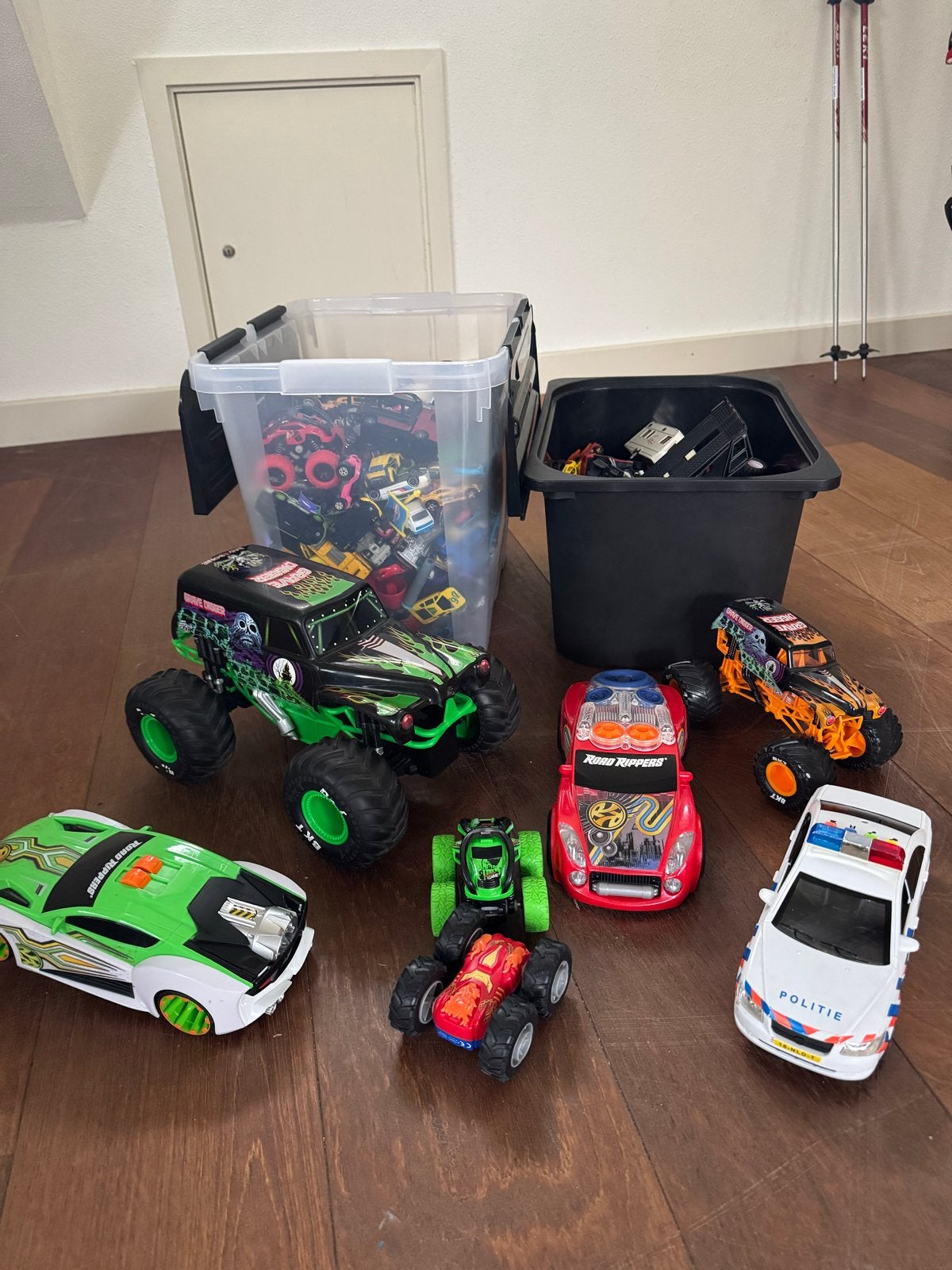 Grote verzameling speelgoedauto's en monster trucks, Kinderen en Baby's, Ophalen, Gebruikt