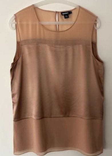 DKNY 93% zijde top bruin M, Kleding | Dames, Maat 38/40 (M), Bruin, DKNY, Nieuw