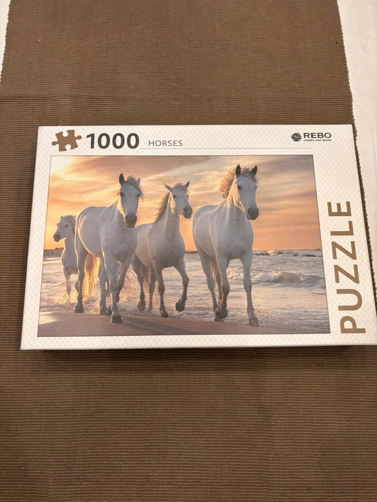 REBO 1000 Stukjes Paarden Puzzel - Nieuwstaat, Ophalen of Verzenden, 500 t/m 1500 stukjes, Zo goed als nieuw, Legpuzzel