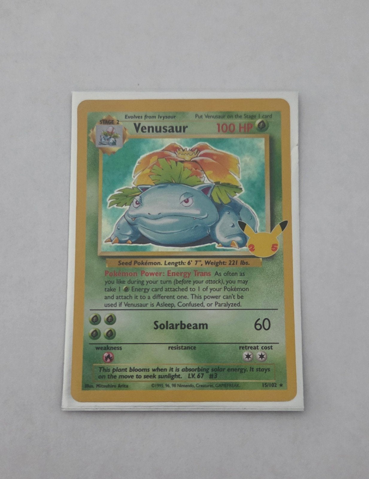 Venusaur 15/102– Base Set 25th anniversary, Hobby en Vrije tijd, Verzamelkaartspellen | Pokémon, Ophalen of Verzenden, Zo goed als nieuw