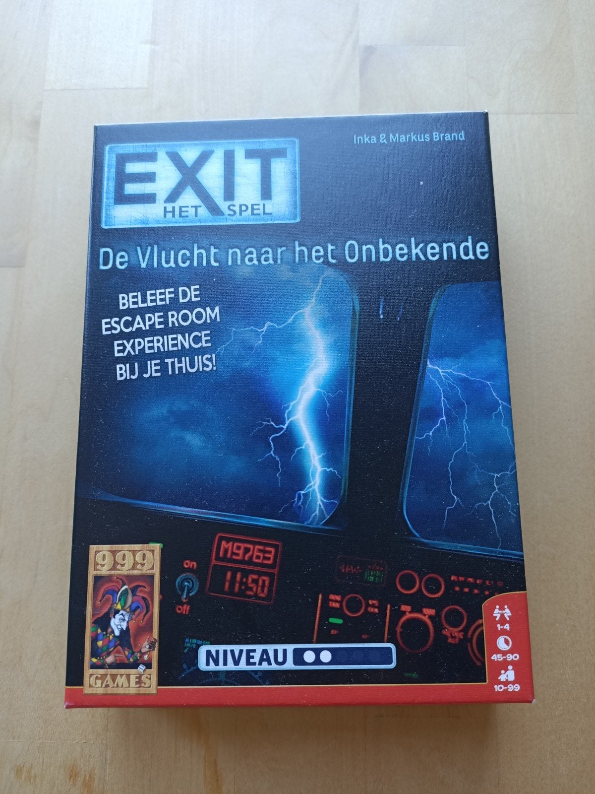 Exit De Vlucht naar het Onbekende (escaperoom), Ophalen, Gebruikt