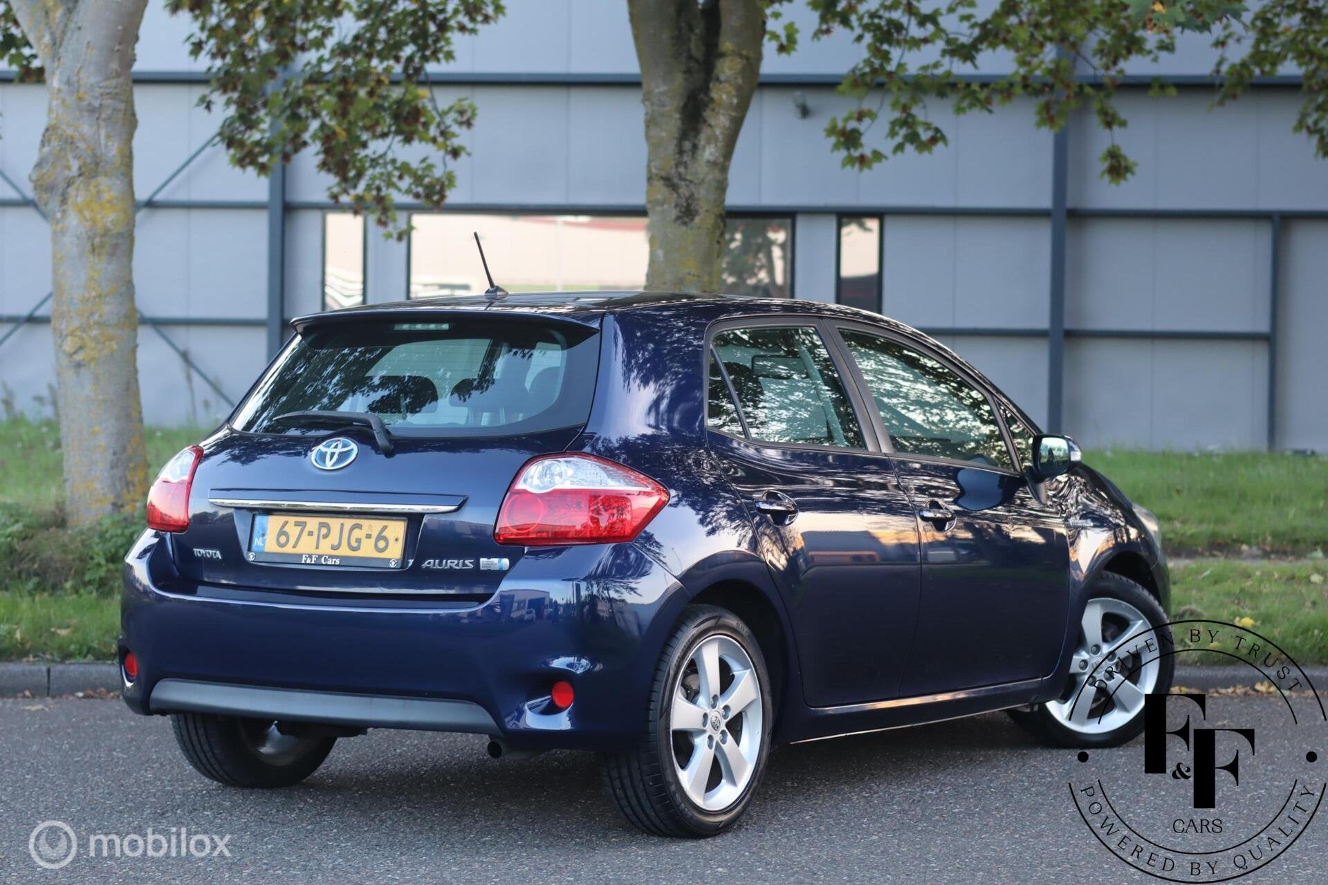Toyota Auris 1.8 Full Hybrid Dynamic|Automaat|NAP|Camera|Cru, Auto's, Euro 5, Gebruikt, Zwart, 4 cilinders