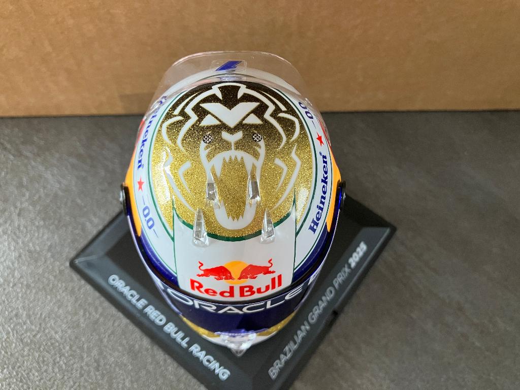 ✅ Max Verstappen 1:4 helm 2025 Brazilian GP Red Bull RB21, Verzamelen, Automerken, Motoren en Formule 1, Ophalen of Verzenden