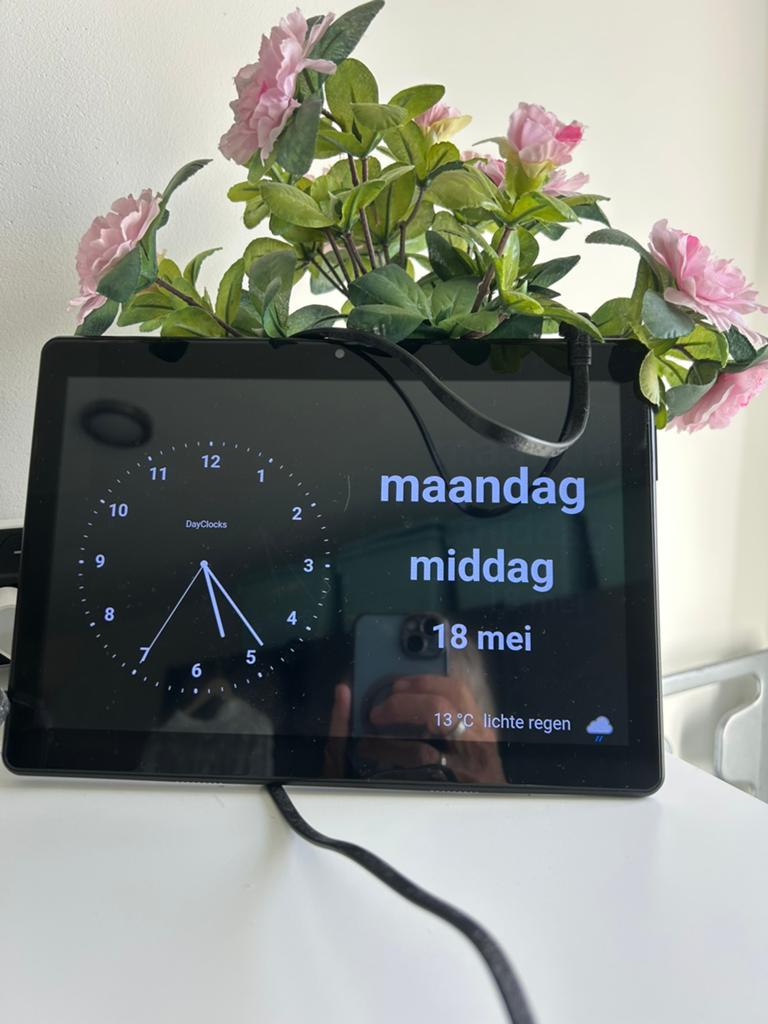 D Clock, Ophalen, Zo goed als nieuw
