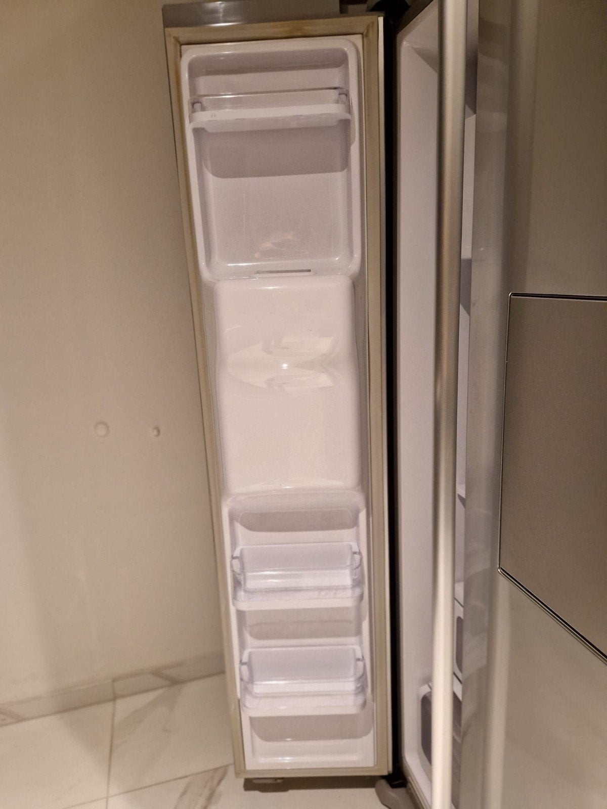 Foto 6 van Samsung Amerikaanse Koelkast RSH5ZETS Side-by-Side