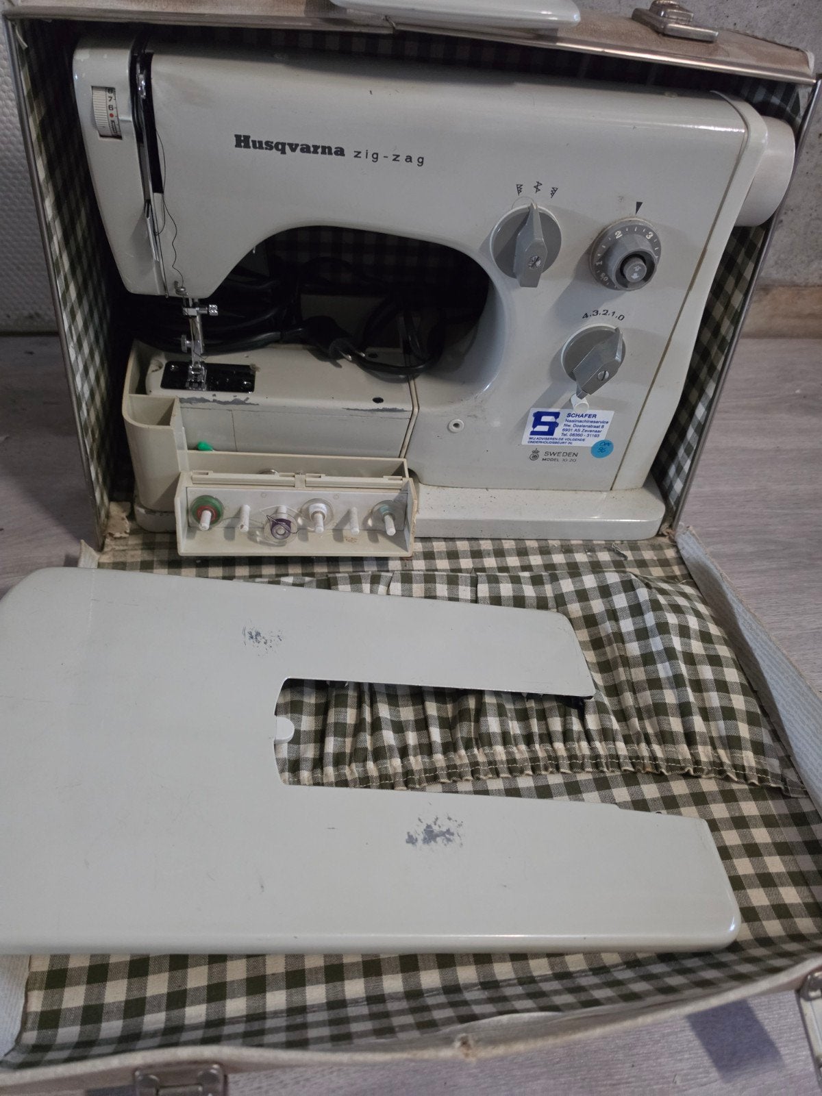 husqvarna zig zag model 10 20., Ophalen, Zo goed als nieuw, Naaimachine, Husqvarna