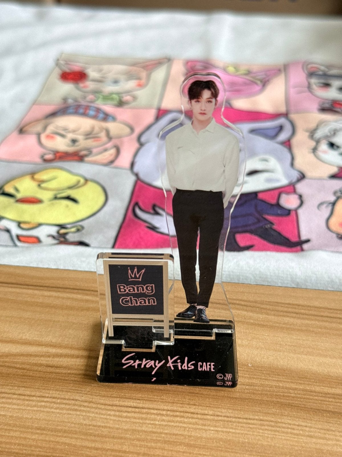 Stray Kids Bang Chan acrylic stand skz cafe, Ophalen of Verzenden, Zo goed als nieuw, Foto of Kaart