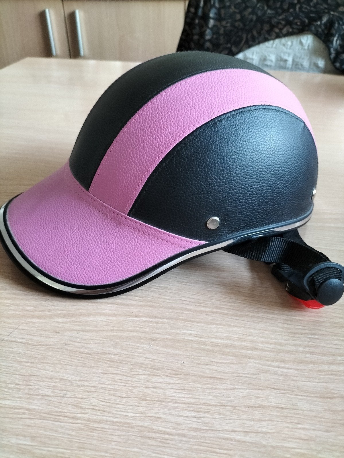 Roze/Zwart pet Scooterhelm/Brommerhelm - Nieuw, Nieuw, Ophalen of Verzenden, AGU Sport, L