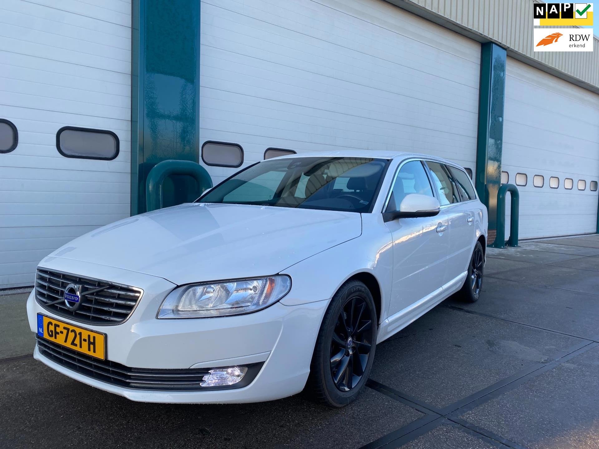 Volvo V70 1.6 D2 Nordic+ Nieuwstaat, Auto's, Voorwielaandrijving, Euro 5, Gebruikt, Zwart