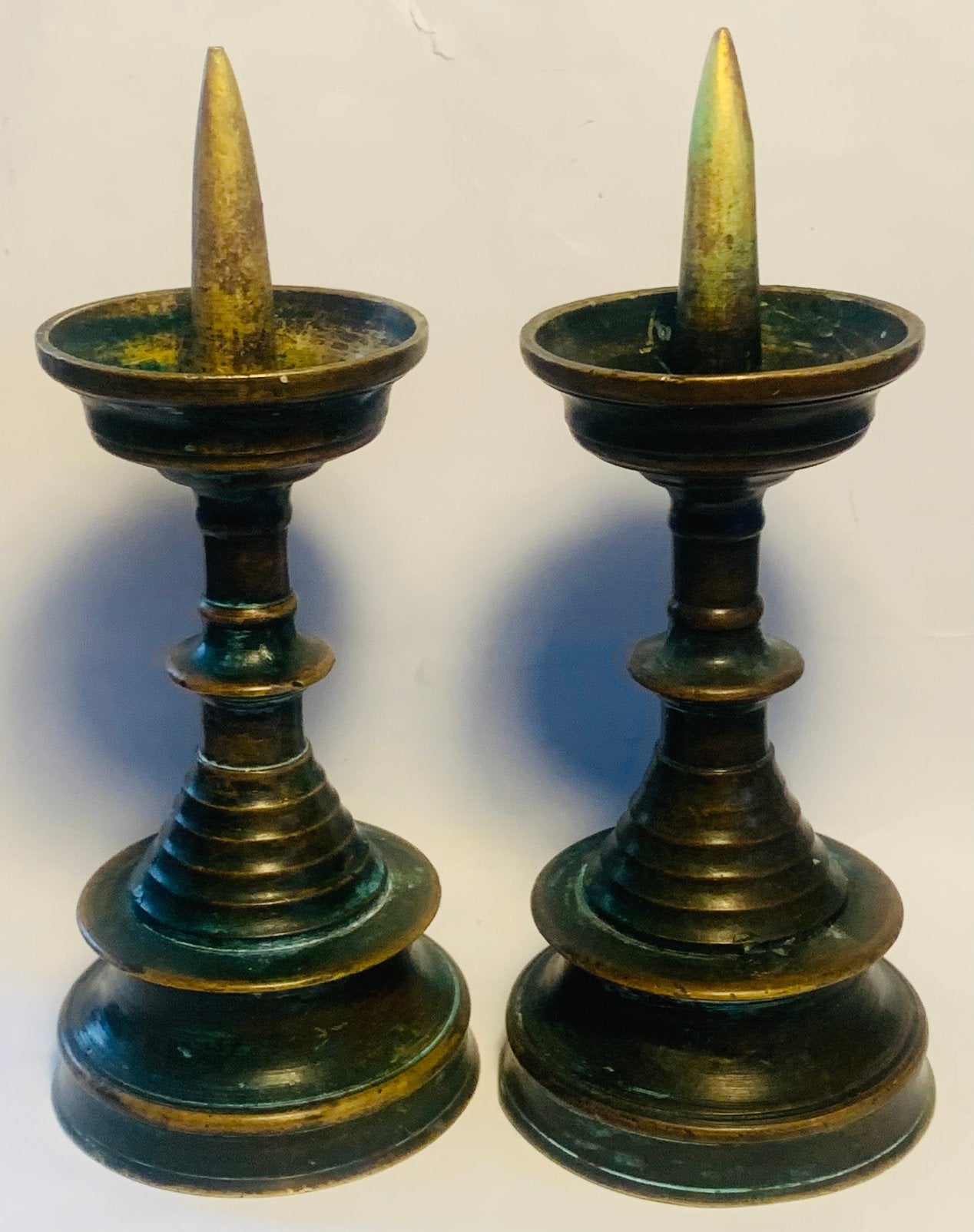 Gotische bronzen penkandelaar, Nederland, 16e eeuw, h.15cm, Ophalen of Verzenden, Koper of Brons