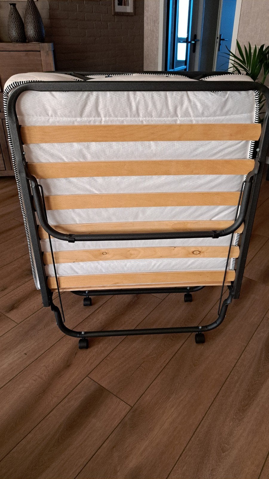 Opvouwbaar logeerbed met matras en hoes, Ophalen, Eenpersoons, Zwart, Praktisch