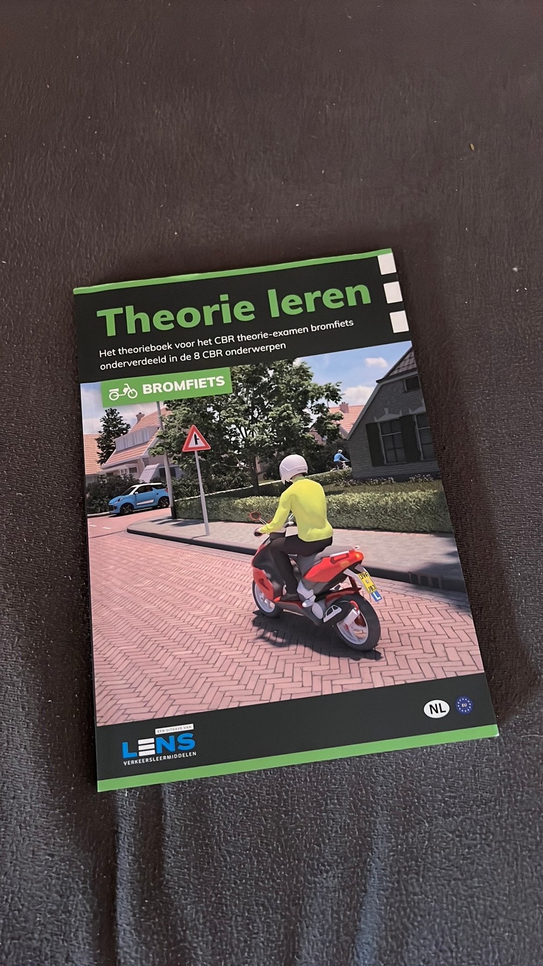Bromfiets theorie boek, Ophalen of Verzenden, Zo goed als nieuw