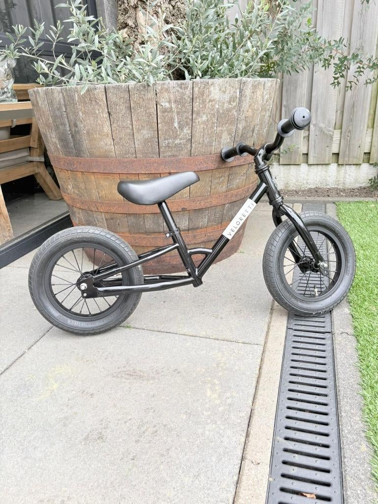 Veloretti loopfiets zwart, Kinderen en Baby's, Ophalen, Zo goed als nieuw, Loopfiets