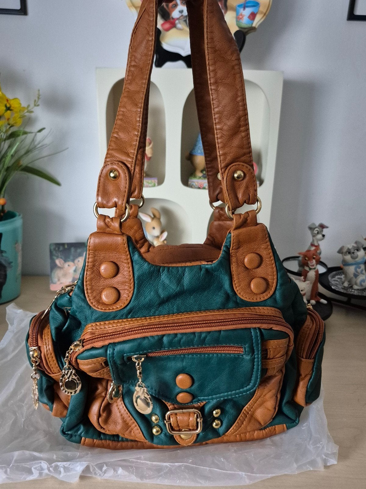 nieuwe schoudertas groen / bruin met hengels en draagkoord, Sieraden, Tassen en Uiterlijk, Tassen | Damestassen, Ophalen of Verzenden