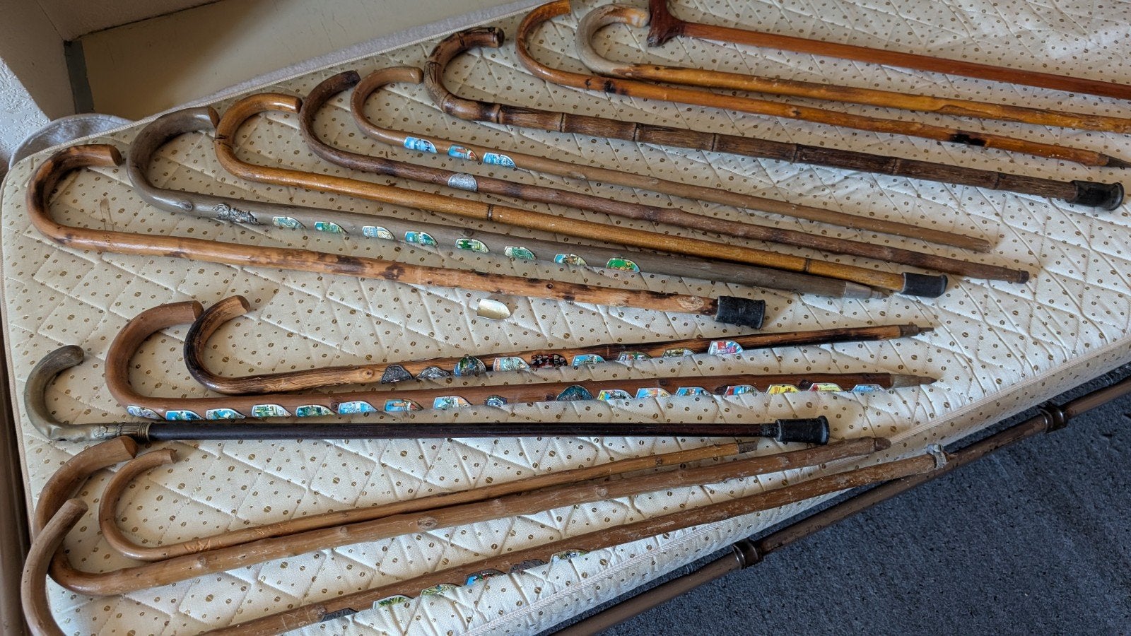 Verzameling wandelstoklen, Ophalen, Gebruikt